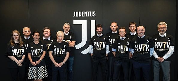 Juventus Board of Directors Pose With 7th Scudetto Commemoration Shirt